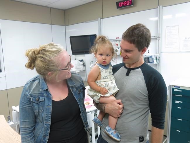 Keeping newborns cool: Special blanket offers hope to babies deprived of oxygen | iNFOnews.ca