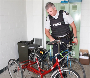 Bikes and golf clubs disappearing at alarming rate in Penticton | iNFOnews.ca