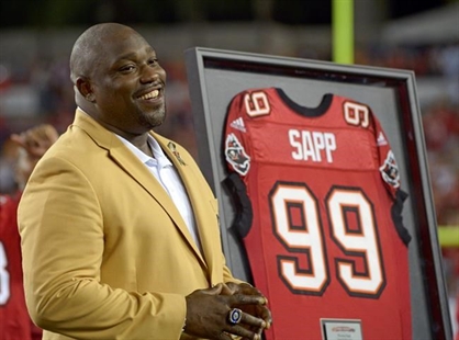 Warren Sapp bitten by shark during Florida Keys lobster trip | iNFOnews.ca