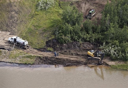 New water supply to Saskatchewan city to deal with Husky oil spill by weekend | iNFOnews.ca New water supply to Saskatchewan city to deal with Husky oil spill by weekend | iNFOnews.ca