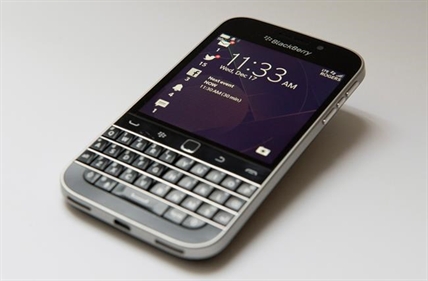Federal files: lost BlackBerrys, mysterious suitcases and grand-theft stupidity | iNFOnews.ca