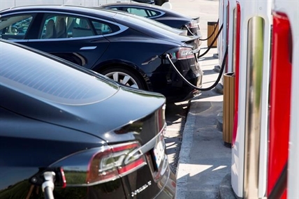 Want Canadians to buy electric cars? Cash rebates may help, say officials | iNFOnews.ca Want Canadians to buy electric cars? Cash rebates may help, say officials | iNFOnews.ca