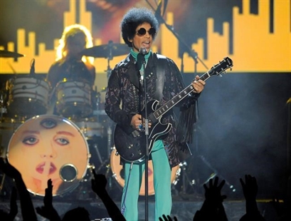 Official: Pills found at Prince's estate contained fentanyl | iNFOnews.ca