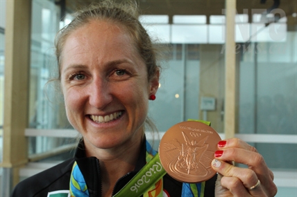Olympic medalist Catharine Pendrel arrives home in Kamloops | iNFOnews.ca Olympic medalist Catharine Pendrel arrives home in Kamloops | iNFOnews.ca