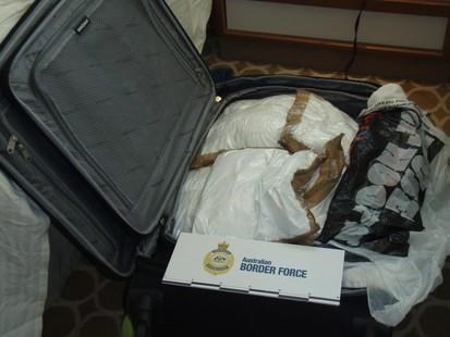 Three Canadian cruise ship passengers charged in Sydney in $23 million cocaine case | iNFOnews.ca