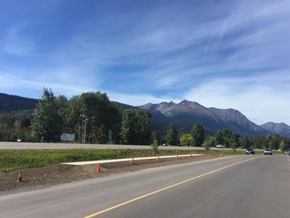 Bylaw forces business to build $10K 'sidewalk to nowhere' in Smithers | iNFOnews.ca Bylaw forces business to build $10K 'sidewalk to nowhere' in Smithers | iNFOnews.ca