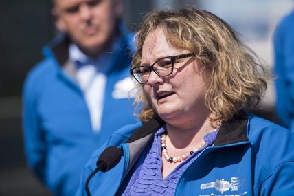 Alberta open to talks on electricity dispute, but says consumers to be protected | iNFOnews.ca Alberta open to talks on electricity dispute, but says consumers to be protected | iNFOnews.ca