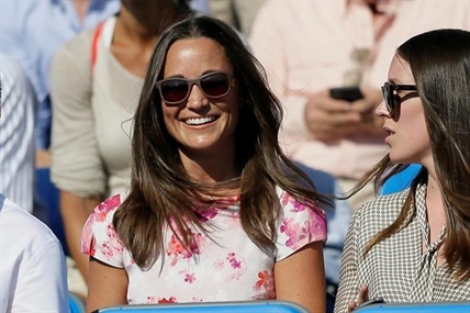 Pippa Middleton's phone hacked, thousands of photos stolen | iNFOnews.ca