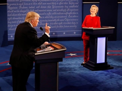 DEBATE WRAP: Clinton executes debate plan: Annoy Donald Trump | iNFOnews.ca