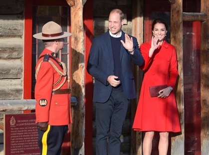 Whitehorse greets Duke and Duchess of Cambridge with tweets and language lesson | iNFOnews.ca