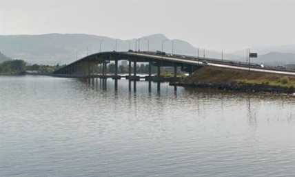 Man crashes boat, resists medical care | iNFOnews.ca