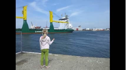 TRENDING NOW: Ship honks at little girl | iNFOnews.ca