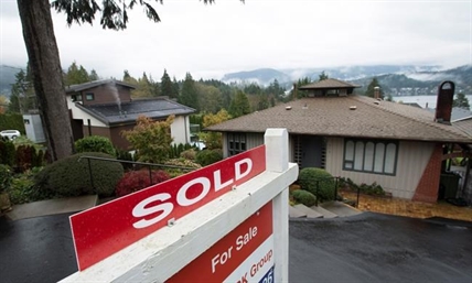 Vancouver home sales plunge 38.8% last month, real estate board says | iNFOnews.ca Vancouver home sales plunge 38.8% last month, real estate board says | iNFOnews.ca