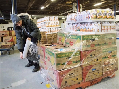 Lack of government help drives more to food banks: report | iNFOnews.ca Lack of government help drives more to food banks: report | iNFOnews.ca
