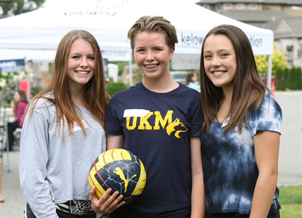 You(th) can do it – enriching neighbourhoods $1,000 at a time | iNFOnews.ca