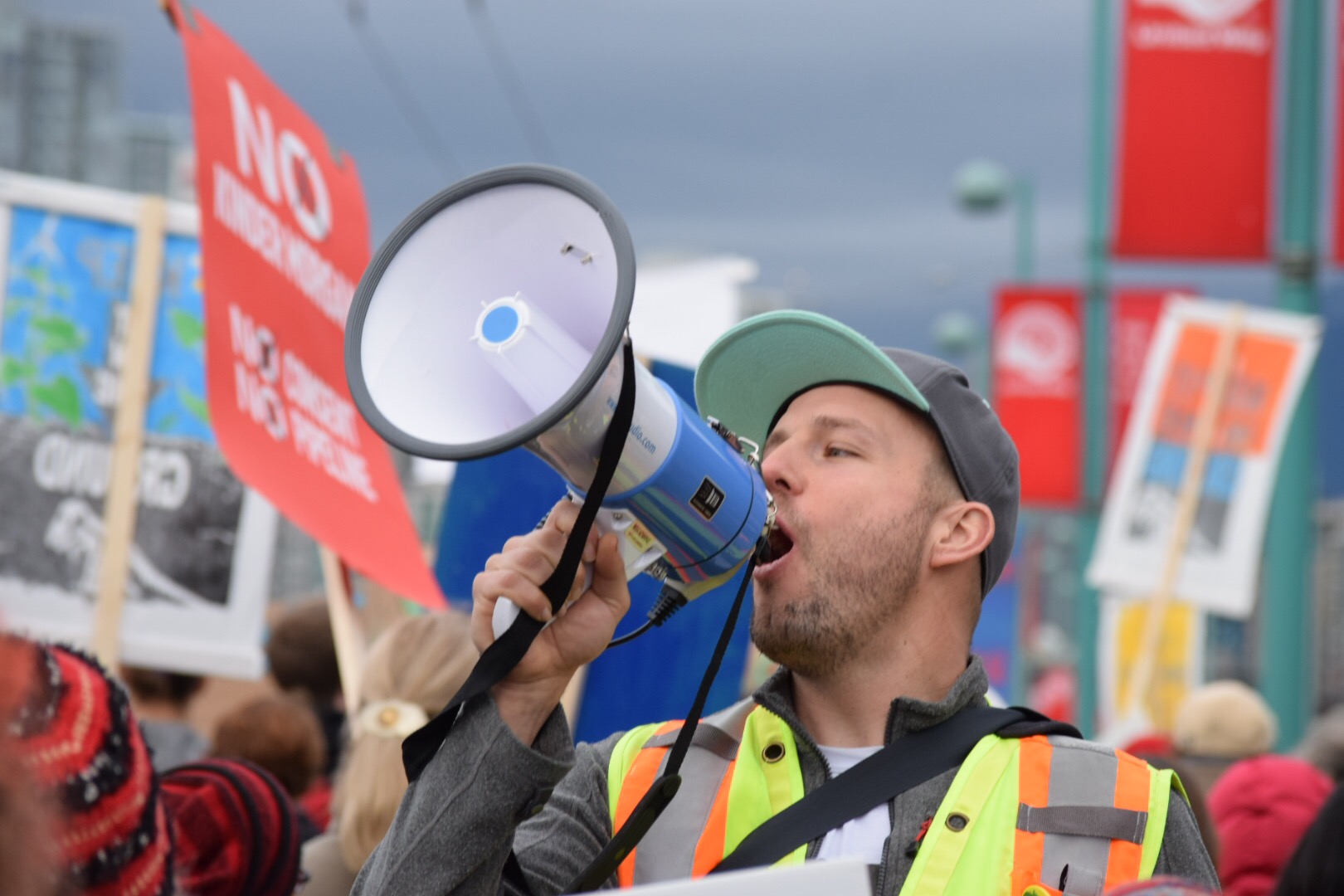 iNPHOTOS: Anti-pipeline rally draws thousands to Vancouver | iNFOnews.ca