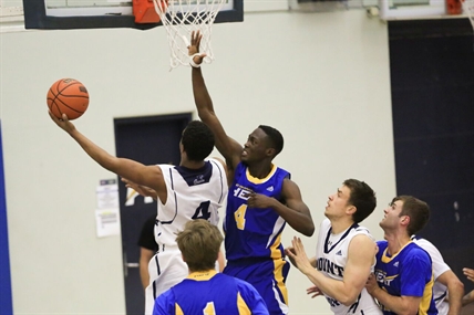 RECAP: Mount Royal's sizzling shooting stops Heat at home | iNFOnews.ca RECAP: Mount Royal's sizzling shooting stops Heat at home | iNFOnews.ca