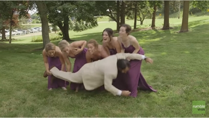 TRENDING NOW: Wedding party photo mishaps | iNFOnews.ca TRENDING NOW: Wedding party photo mishaps | iNFOnews.ca