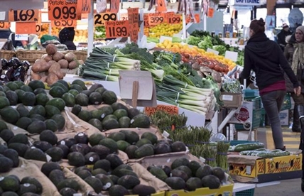 Families to spend up to $420 more on groceries, restaurants in 2017, report says | iNFOnews.ca Families to spend up to $420 more on groceries, restaurants in 2017, report says | iNFOnews.ca
