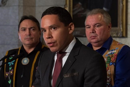 Trudeau details Ottawa's 'two tracks' towards resetting indigenous relationship | iNFOnews.ca Trudeau details Ottawa's 'two tracks' towards resetting indigenous relationship | iNFOnews.ca