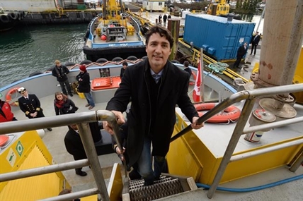 Trudeau promises two emergency towing vessels for West Coast | iNFOnews.ca Trudeau promises two emergency towing vessels for West Coast | iNFOnews.ca