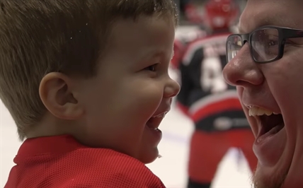 TRENDING NOW: Hockey prank delights young fan | iNFOnews.ca TRENDING NOW: Hockey prank delights young fan | iNFOnews.ca