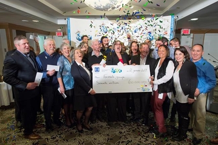 Quebec family plus two friends share $60-million lottery jackpot | iNFOnews.ca