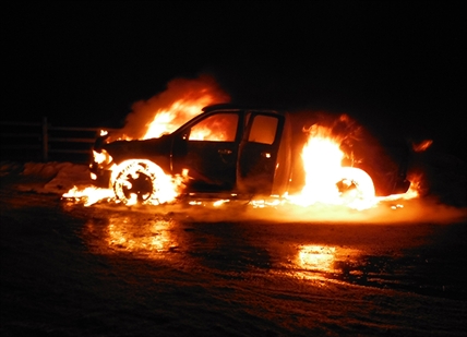 Kaleden firefighters put out mysterious truck blaze | iNFOnews.ca