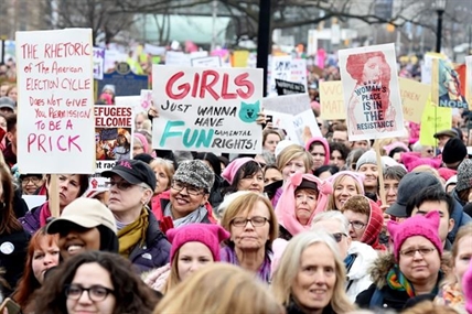 Thousands across Canada rally in support of Washington women's march | iNFOnews.ca