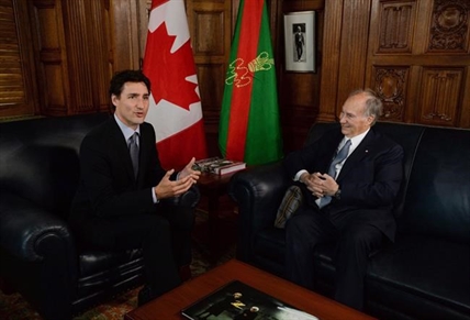 Trudeau not first politician to face heat for ride in Aga Khan's helicopter | iNFOnews.ca Trudeau not first politician to face heat for ride in Aga Khan's helicopter | iNFOnews.ca