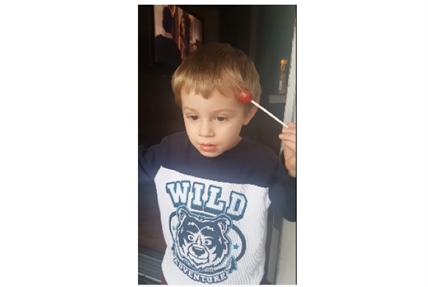 TRENDING NOW: Boy gets candy stuck in hair | iNFOnews.ca TRENDING NOW: Boy gets candy stuck in hair | iNFOnews.ca