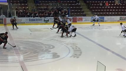 Warriors surrender five second period goals In 7-2 loss In Victoria | iNFOnews.ca Warriors surrender five second period goals In 7-2 loss In Victoria | iNFOnews.ca