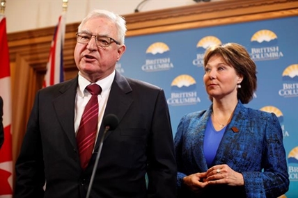 Clark calls in Canada's ambassador, special envoy to map softwood strategy | iNFOnews.ca Clark calls in Canada's ambassador, special envoy to map softwood strategy | iNFOnews.ca