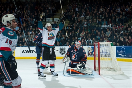 Rockets beat Blazers 3-2 | iNFOnews.ca