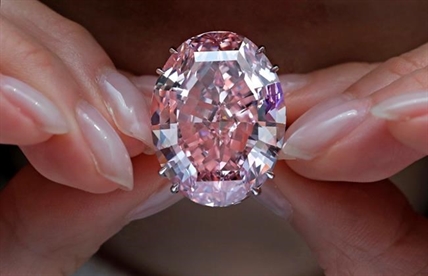 Pink diamond auctioned for record $71.2M in Hong Kong | iNFOnews.ca