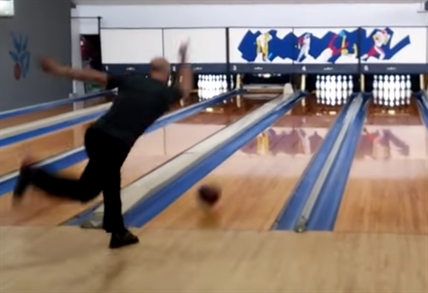 TRENDING NOW: Man bowls perfect game in 87 seconds | iNFOnews.ca TRENDING NOW: Man bowls perfect game in 87 seconds | iNFOnews.ca