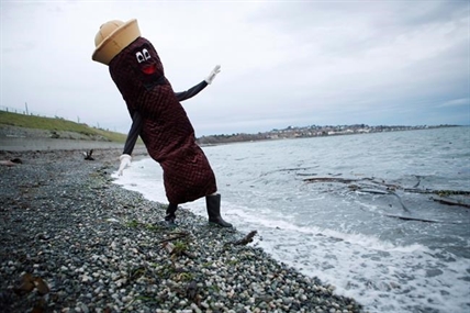 Long, successful sewage plant battle leaves Mr. Floatie pooped, ready to retire | iNFOnews.ca