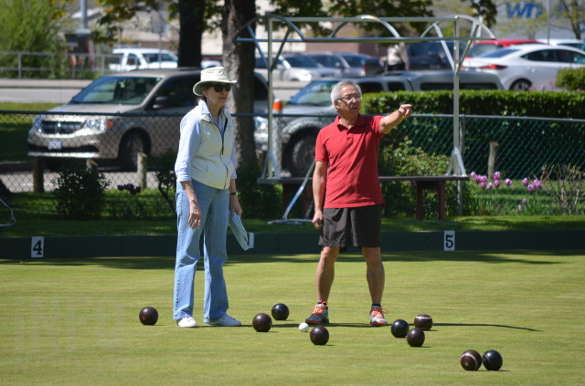 iN PHOTOS: Lawn bowlers carry on 100 year old tradition in Vernon's Polson Park | iNFOnews.ca