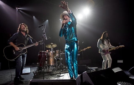 VIDEO: Sneak peek of Tragically Hip documentary unveiled | iNFOnews.ca