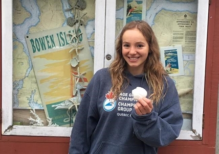 Okanagan teen swims around Bowen Island to prep for English Channel crossing | iNFOnews.ca