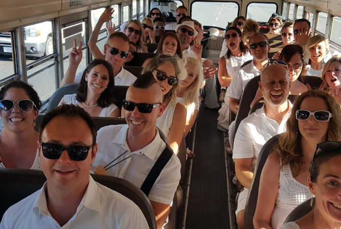 Over 1,000 dressed all in white for annual Diner en Blanc Okanagan | iNFOnews.ca