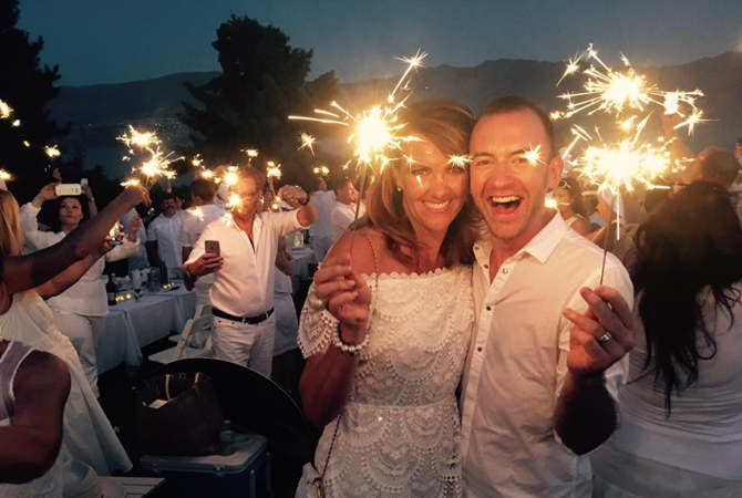 Over 1,000 dressed all in white for annual Diner en Blanc Okanagan | iNFOnews.ca Over 1,000 dressed all in white for annual Diner en Blanc Okanagan | iNFOnews.ca