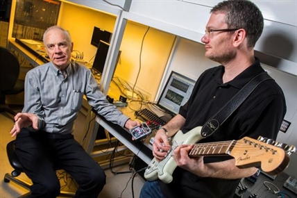 Warm sound: Scientists create commercial 'molecular' product for guitars | iNFOnews.ca
