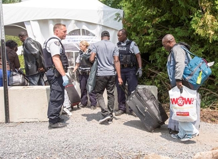 Canada has capacity to process Quebec asylum seekers, Trudeau insists | iNFOnews.ca