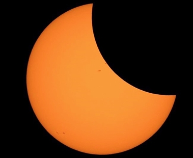 Moon blots the sun out of the sky in historic US eclipse | iNFOnews.ca