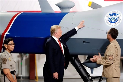 VIDEO: Trump revisits his Charlottesville comments in angry speech; threatens to blow up NAFTA | iNFOnews.ca