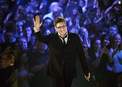 k.d. lang invites Jason Kenney to Calgary Pride but spokesperson says he's busy | iNFOnews.ca k.d. lang invites Jason Kenney to Calgary Pride but spokesperson says he's busy | iNFOnews.ca