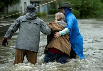 VIDEO: Grim reality in the aftermath of Hurricane Harvey: More dead | iNFOnews.ca