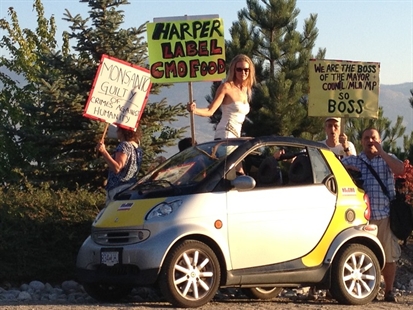 Harper talks wine and weed in West Kelowna | iNFOnews.ca Harper talks wine and weed in West Kelowna | iNFOnews.ca