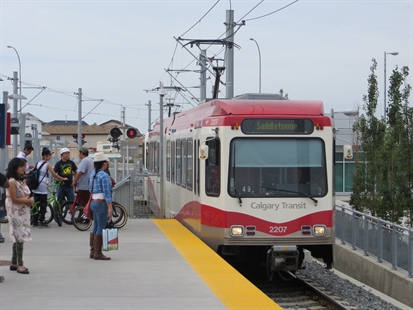 Calgary Transit officer passes out after possible drug exposure at train station | iNFOnews.ca
